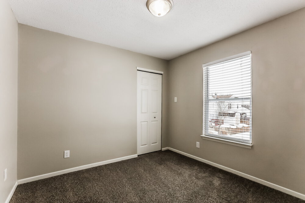 Building Photo - 35 Frostwood Ln