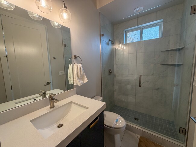 Building Photo - 5979 E Big Horn Pkwy