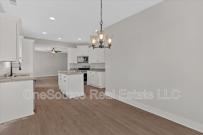 Building Photo - 4444 Sullivan Rd SW