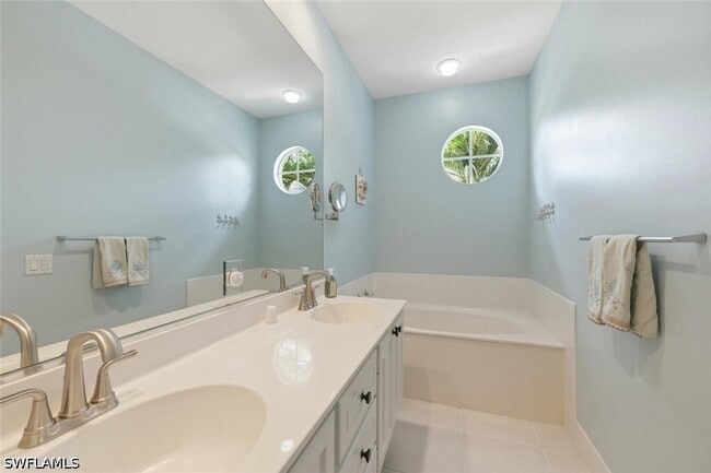 Building Photo - 6076 Islandwalk Blvd