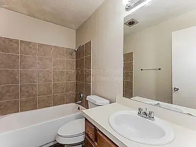 Building Photo - Room in Apartment on Shadydell Dr