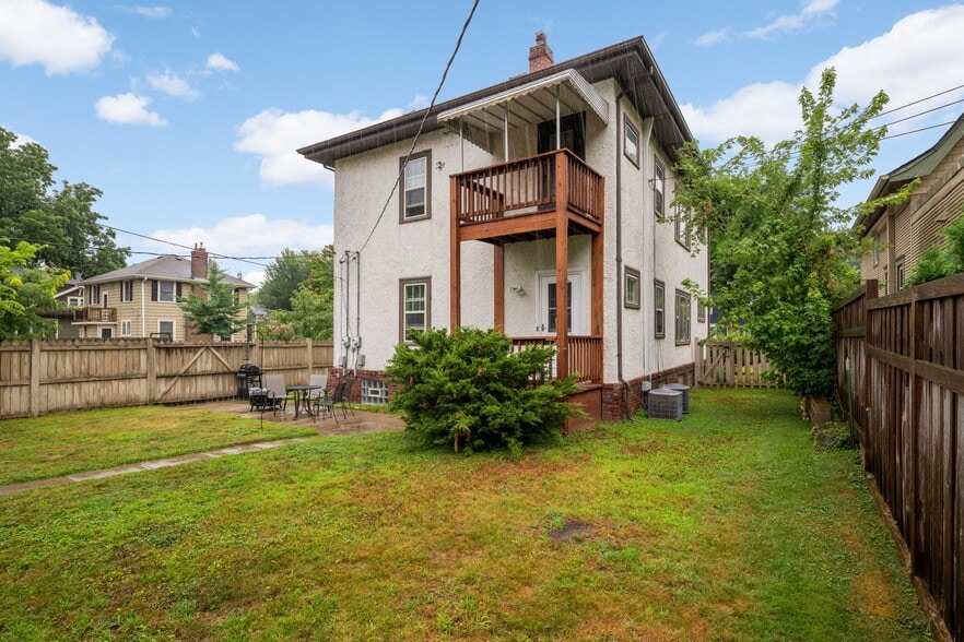 Building Photo - 4702 Pillsbury Ave S