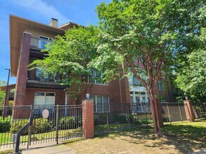 Building Photo - 515 E Capitol Ave