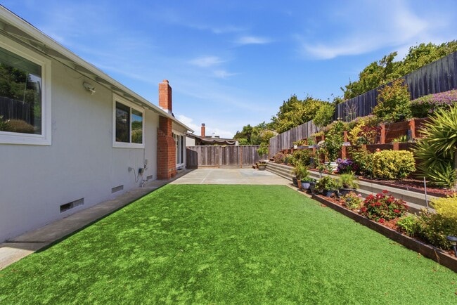 Building Photo - Spacious South San Francisco Home with Large Backyard, Garage & In-Unit Laundry