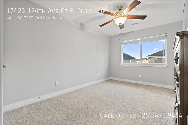 Building Photo - 17423 126th Ave Ct E