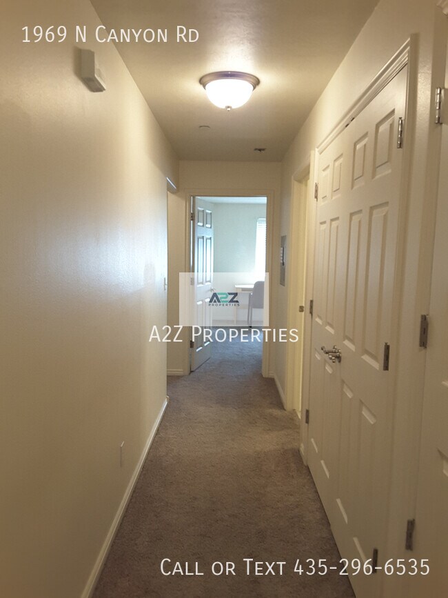 Building Photo - 1969 N Canyon Rd