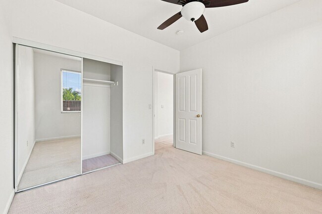 Building Photo - 5486 Benttree Way
