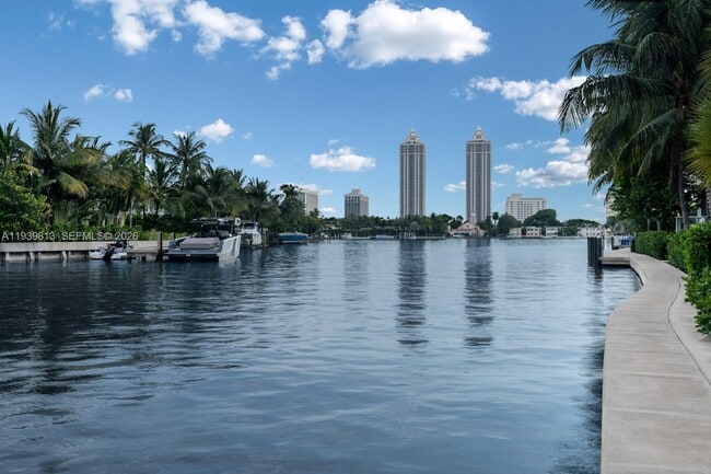 Building Photo - 4701 Meridian Ave