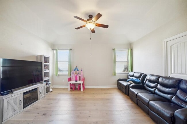 Building Photo - 1701 Morning Moon Cir