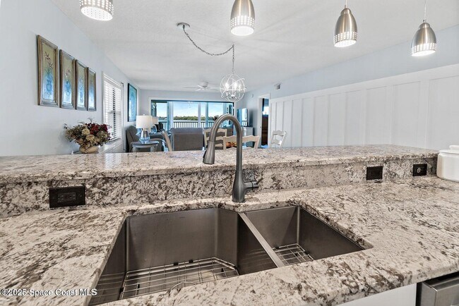 Building Photo - 3609 S Banana River Blvd