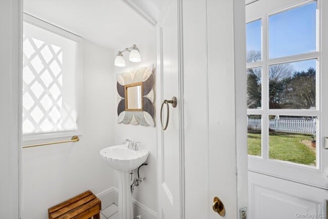 Building Photo - 41 Seafield Ln