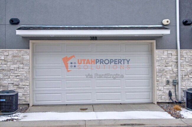 Building Photo - 388 S 980 W