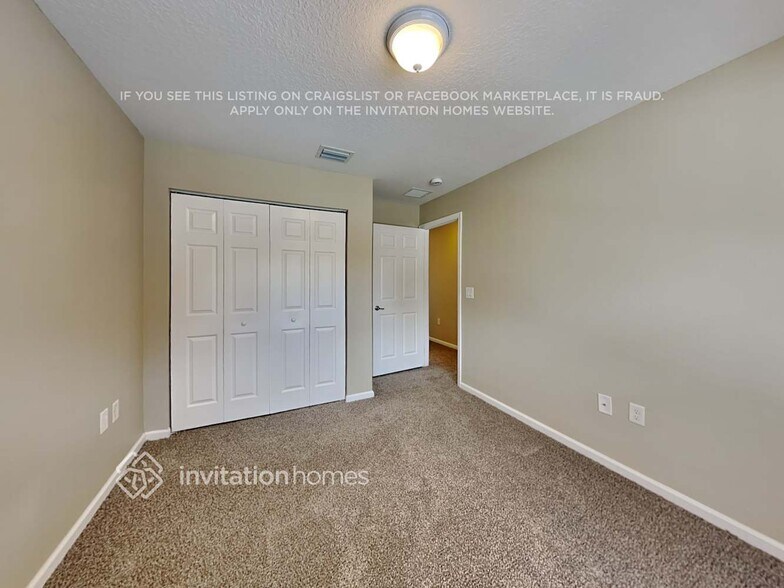 Building Photo - 10441 Yarrow Dr