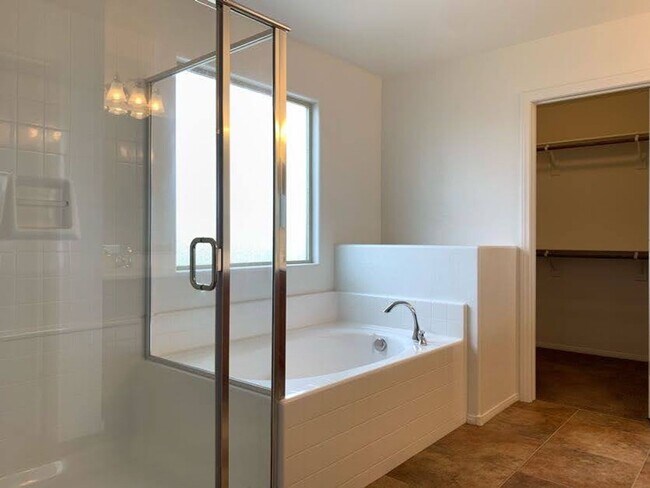 Building Photo - 7752 Broadloom Ct