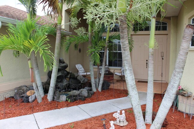 Building Photo - 627 NW 38th Pl