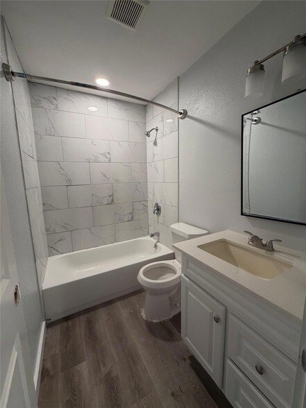 Building Photo - 511 Central Ave