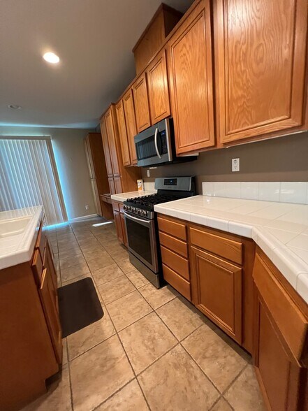 Building Photo - 29762 Northshore St