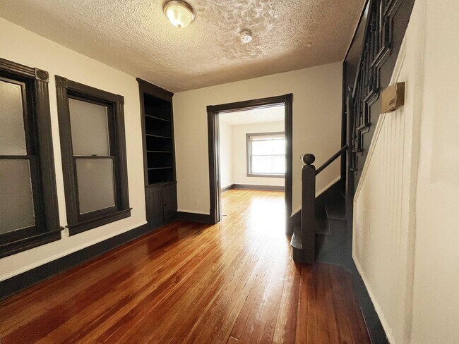 Building Photo - 238 N Raleigh St