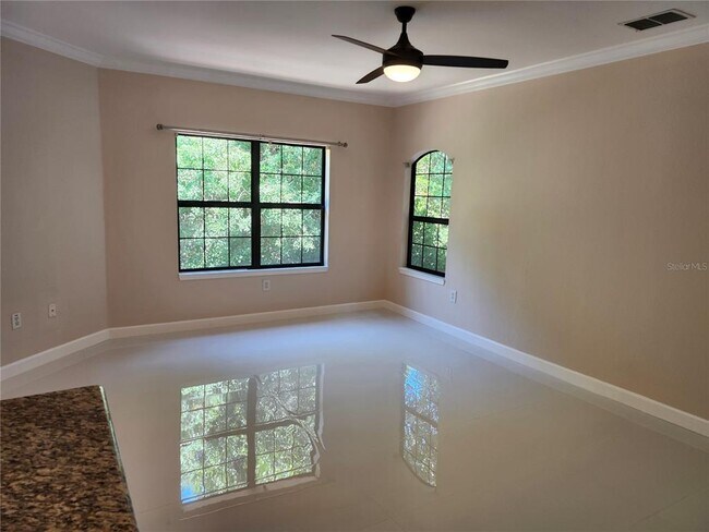 Building Photo - 2279 Portofino Pl