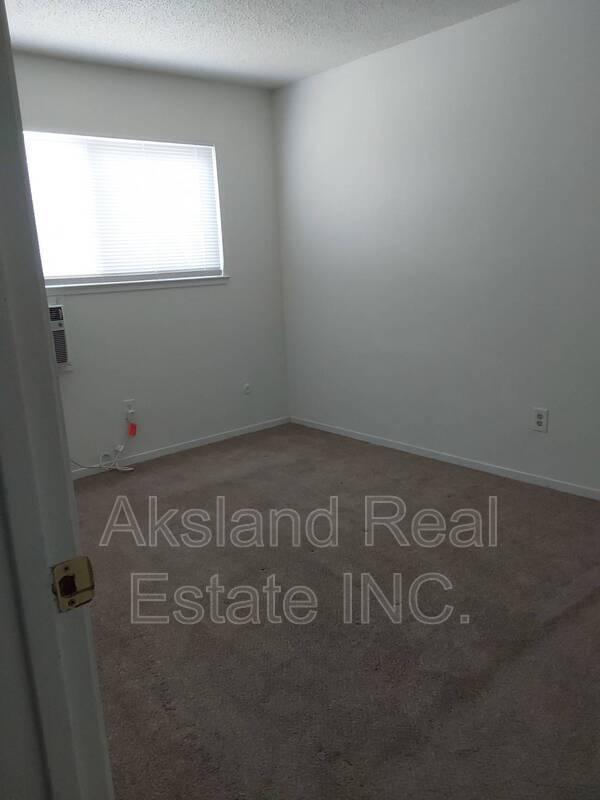 Building Photo - 4707 Elm St
