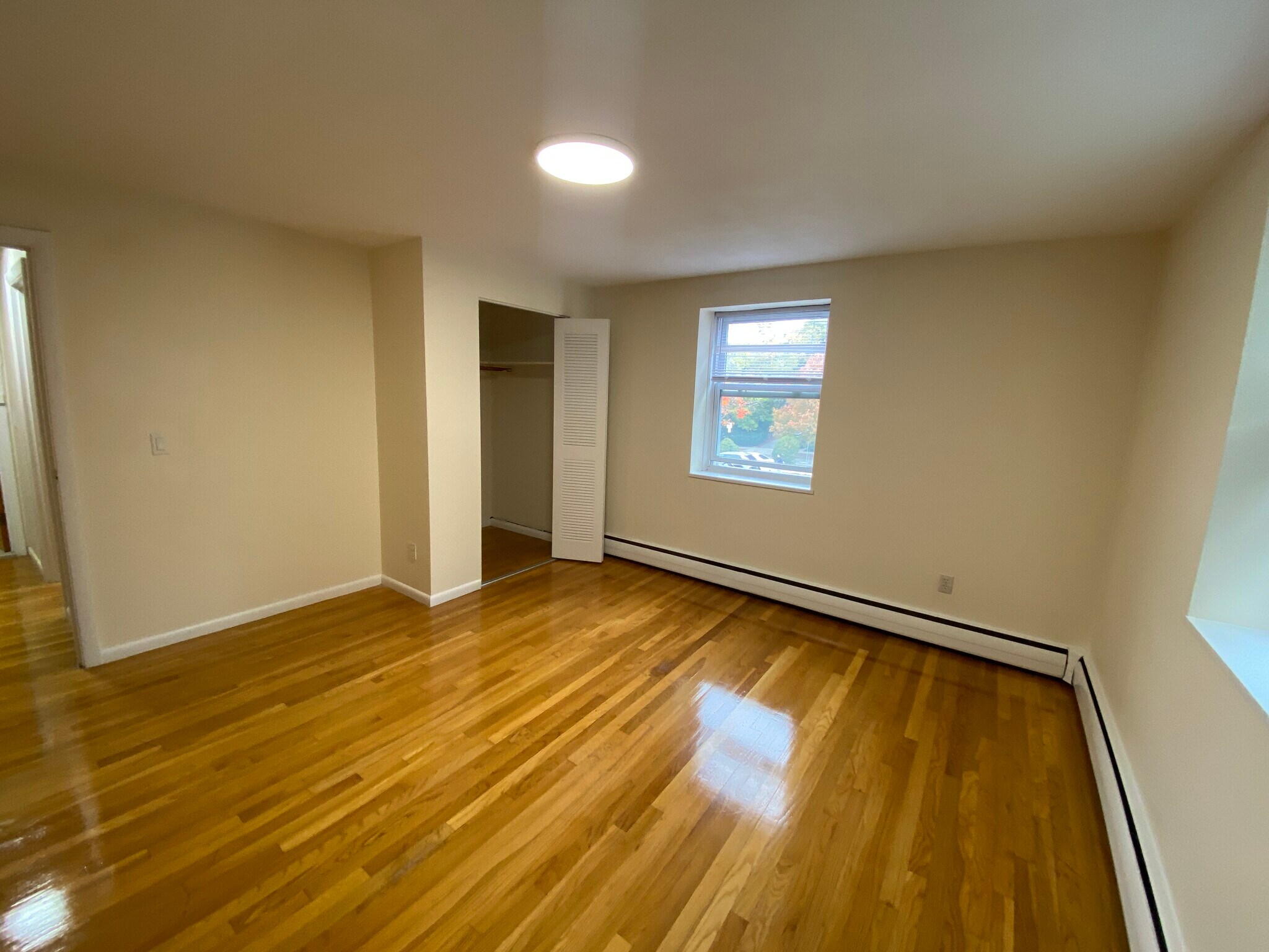 Building Photo - 121 Babcock St