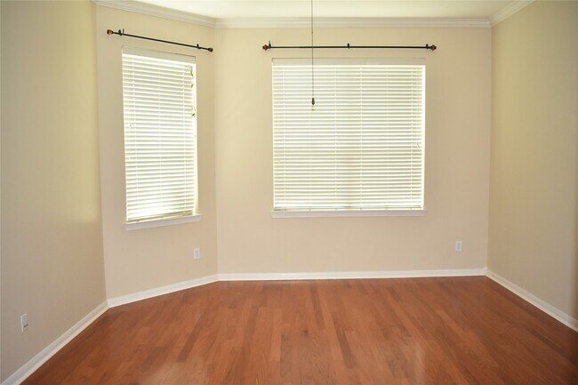 Building Photo - 26422 Meadow Dawn Ln