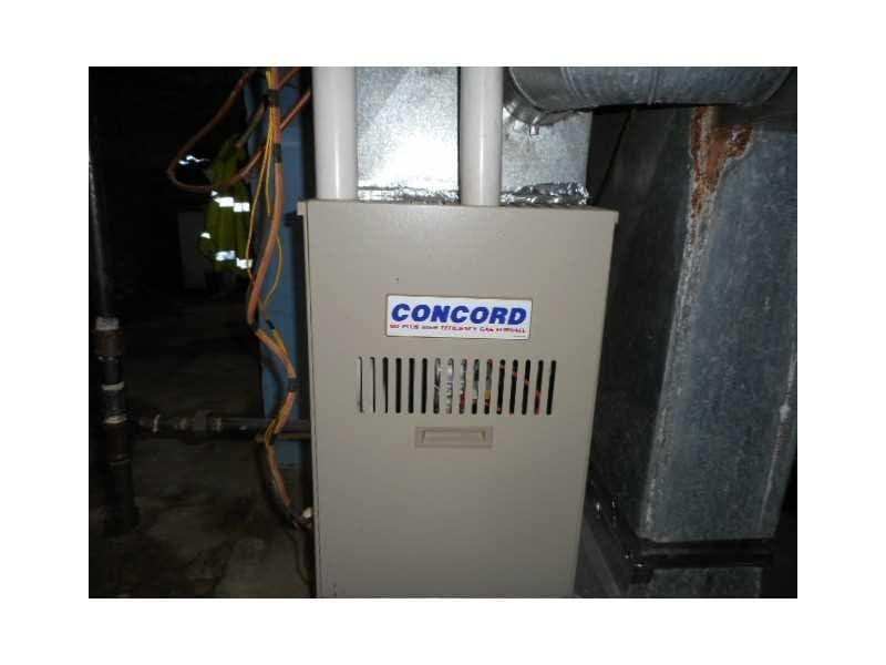 Building Photo - 629 Woodlawn Ave