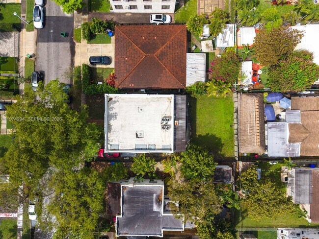 Building Photo - 1853 SW 17th St