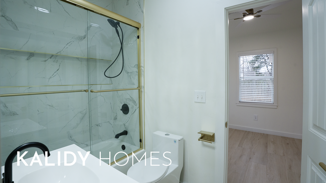 Building Photo - 15 S Walnut St