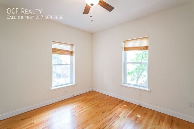 Building Photo - 1538 Christian St