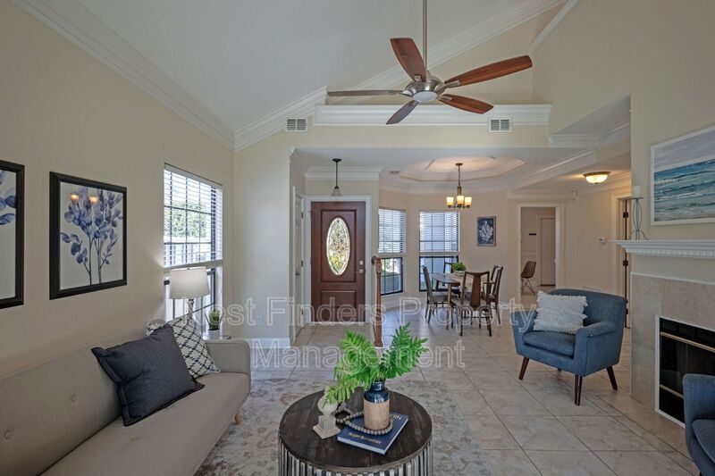 Building Photo - 2958 Lantana Lakes Dr E