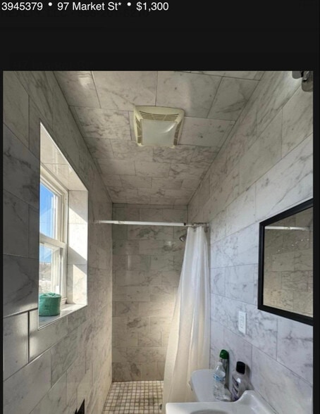 Building Photo - 97 Market St