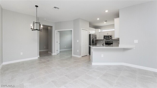 Building Photo - 19564 Hinkley Dr