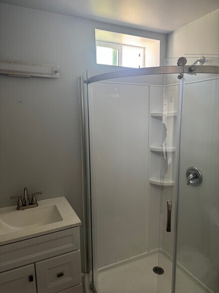 Bathroom 2 - 15614 S Denver Ave