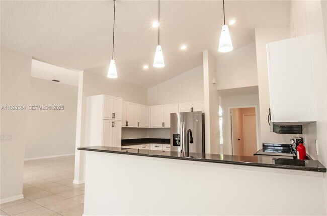 Building Photo - 7440 NW 65th Ln