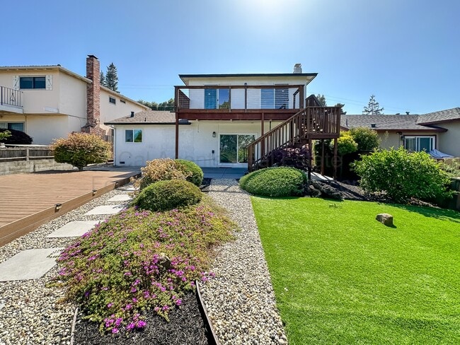 Building Photo - 16624 Selby Dr