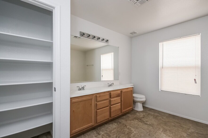 Building Photo - 9415 Virginia Ave