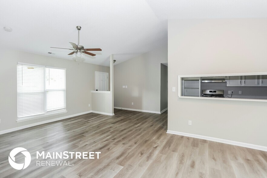Building Photo - 6740 Rocklake Dr