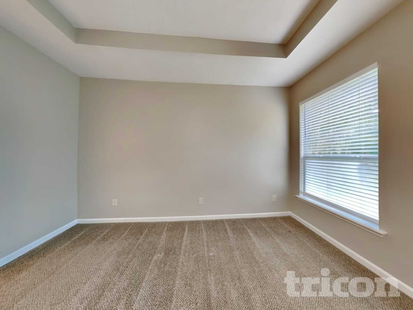 Building Photo - 272 Silver Glen Ave