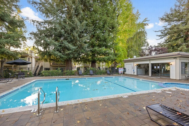 Building Photo - 50 Horgan Ave