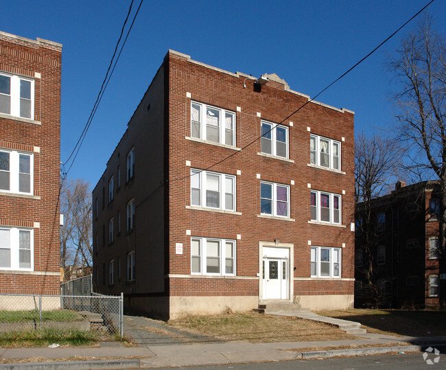 Building Photo - 224-226 Mather St