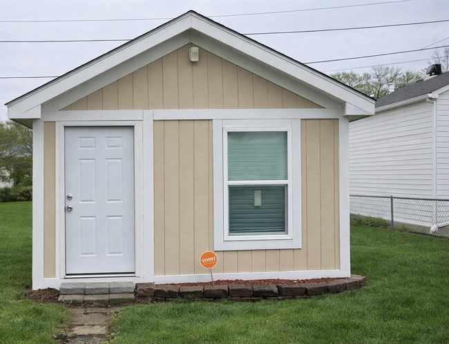 Building Photo - 1405 N Mount Street