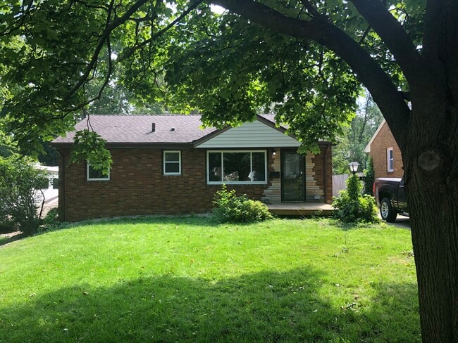 Primary Photo - 3935 43rd St
