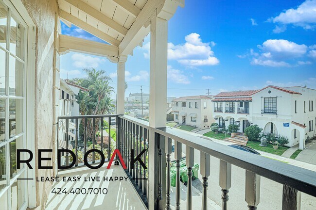 Building Photo - 330 N Genesee Ave