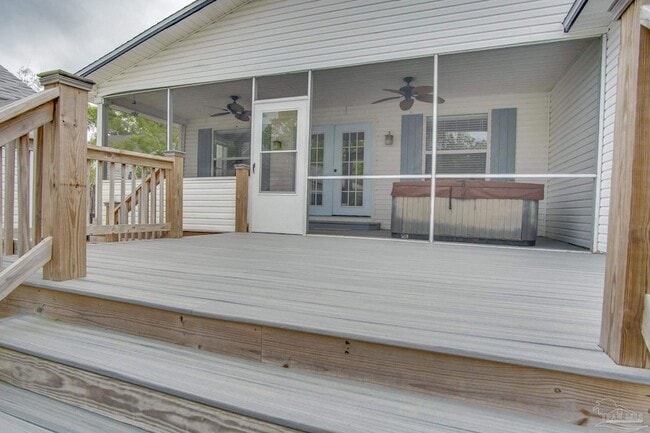 Building Photo - 2012 N 19th Ave