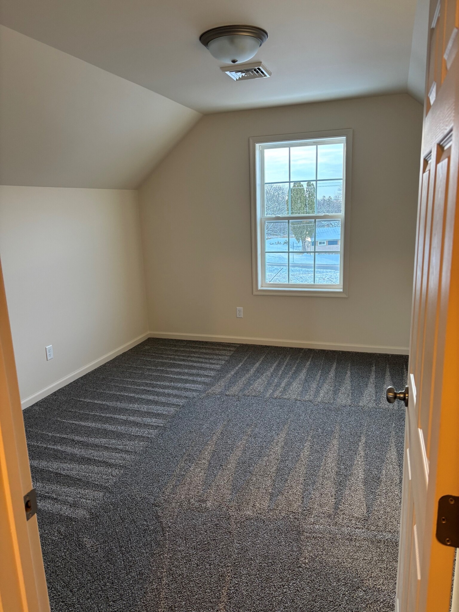 Building Photo - 2737 Blue Field Dr