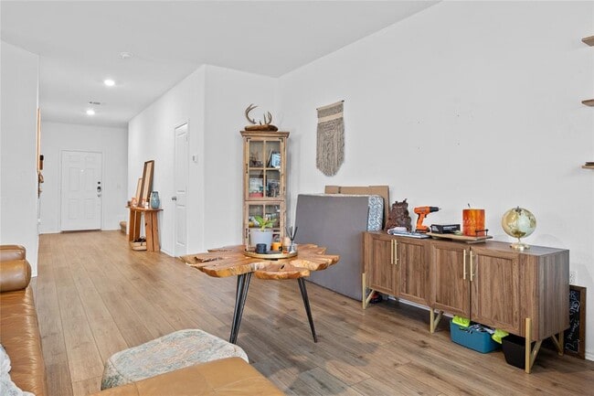 Building Photo - 14417 Dora Amellia Cv