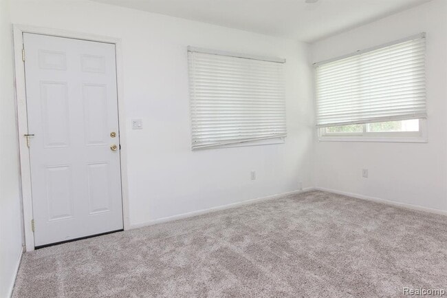 Building Photo - 5900 Wright Dr