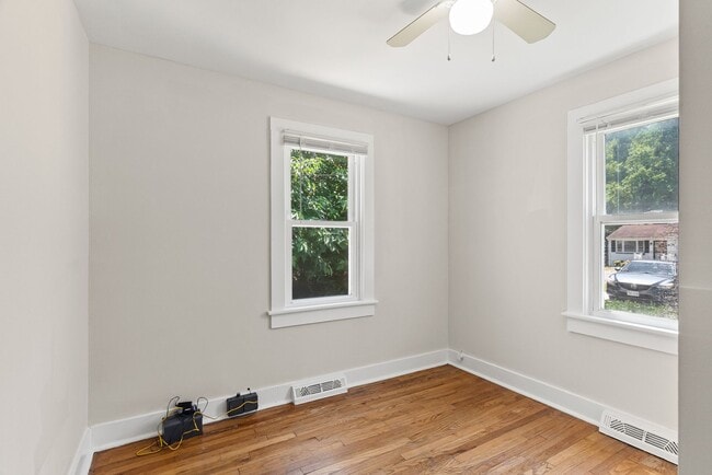 Building Photo - Updated 4-Bedroom Home in Blackstone!