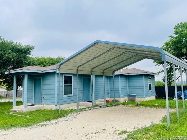 Building Photo - 14424 Higgins Rd